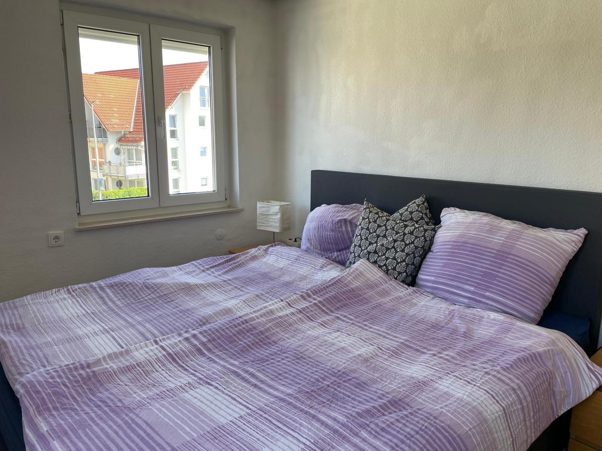 Sonnige 3 Zimmer Wohnung Mit Schoenem Balkon Im Gruenen Ройтлинген Екстериор снимка